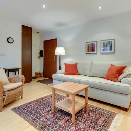 Kameralny Victus Z Balkonem By Renters *