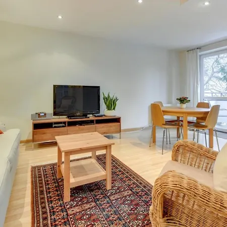 Kameralny Apartament Victus Z Balkonem By Noclegi Renters * Zoppot